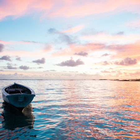 Πινακας σε καμβά FISHERMAN'S BOAT DURING SUNRISE - Βαρκες και Καραβια Sticky 4