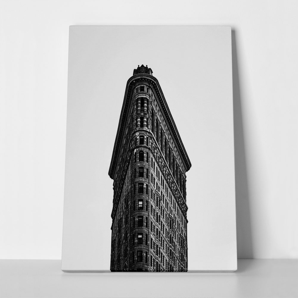 Πίνακας σε Καμβά BLACK AND WHITE ARCHITECTURAL NARROW BUILDING