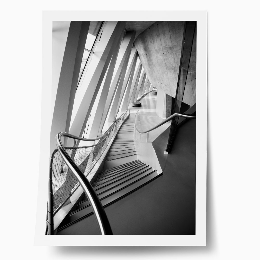 Poster BLACK AND WHITE ARCHITECTURAL CURVY STAIRCASE