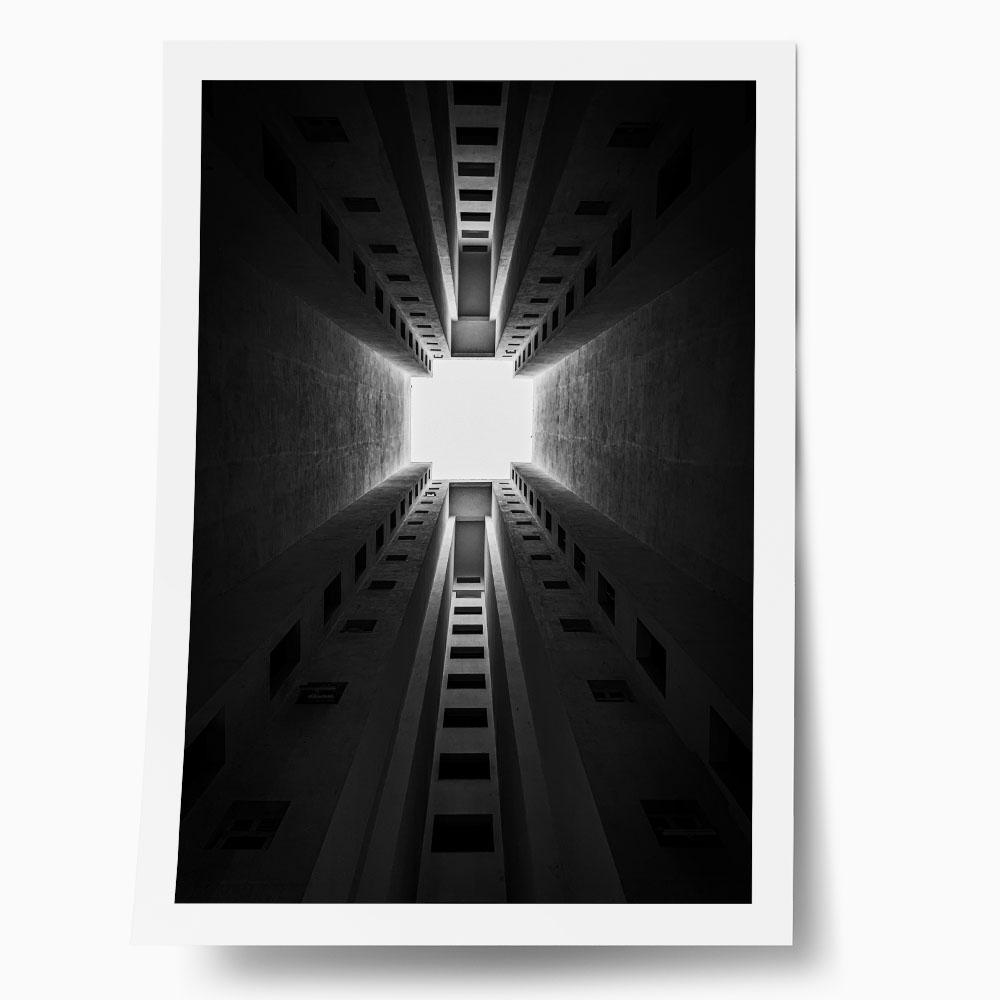 Poster BLACK AND WHITE ARCHITECTURAL TALL TOWER BLOCK